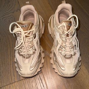 Balenciaga Tennis Shoes NWOT